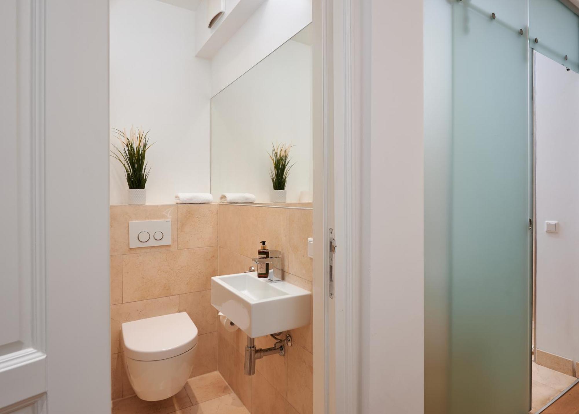 Habitación Familiar con balcón