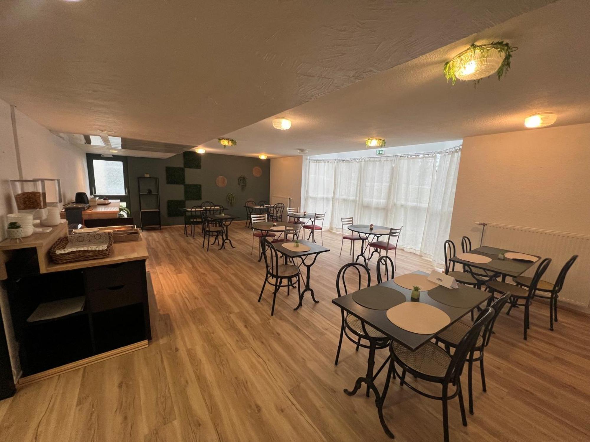 Double Room,1675795834:JPEG