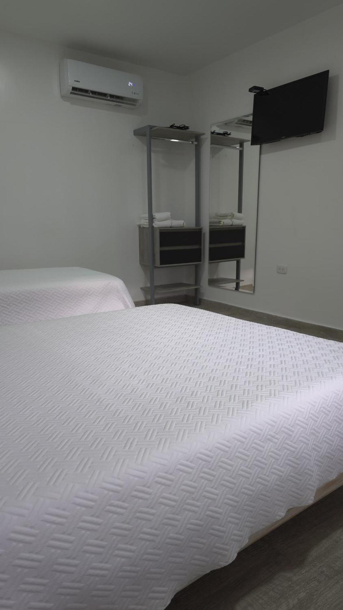 Twin Room,1683040462:JPEG