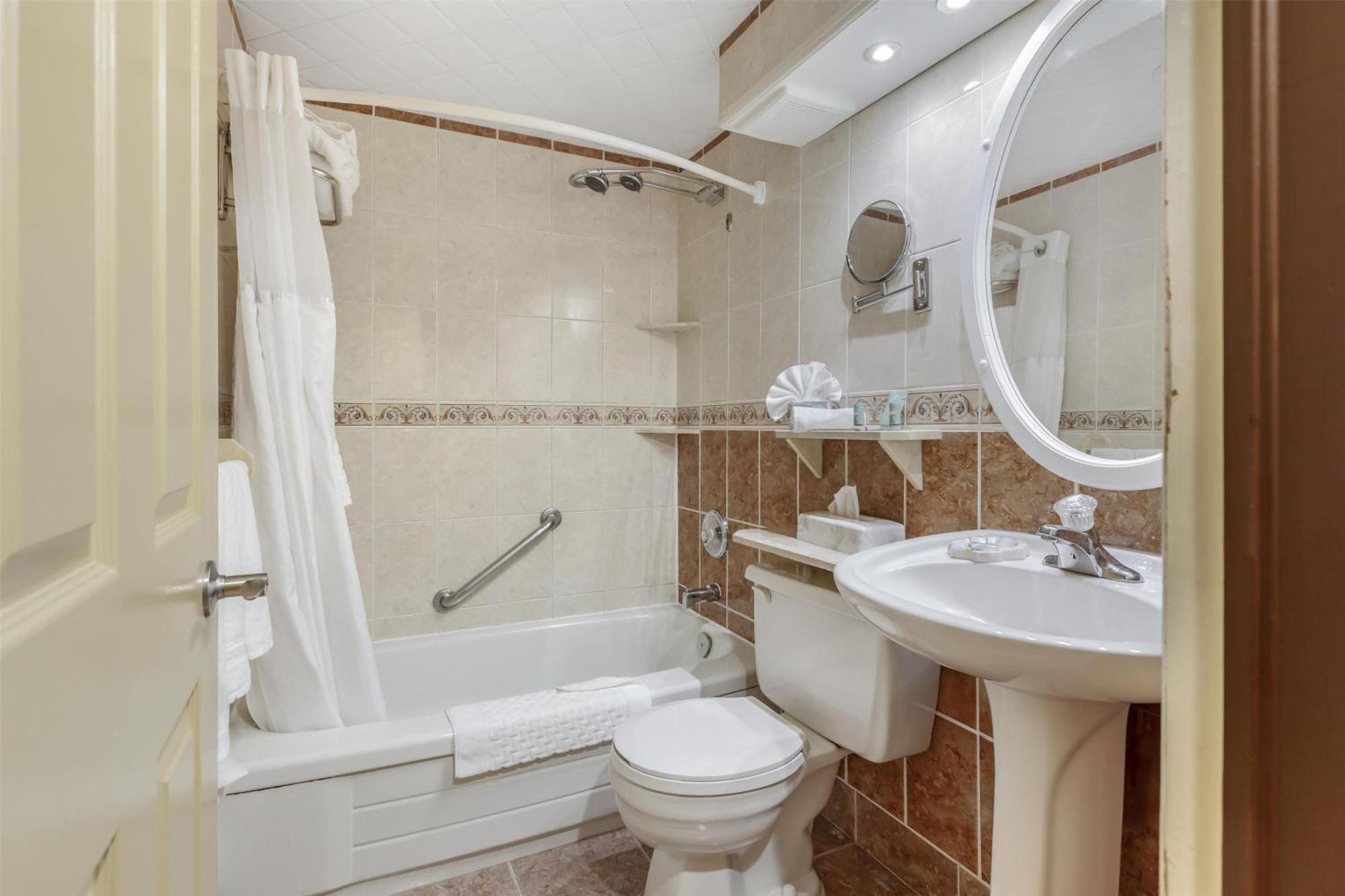 Chambre 2 Lits Queen-Size - Non-Fumeurs