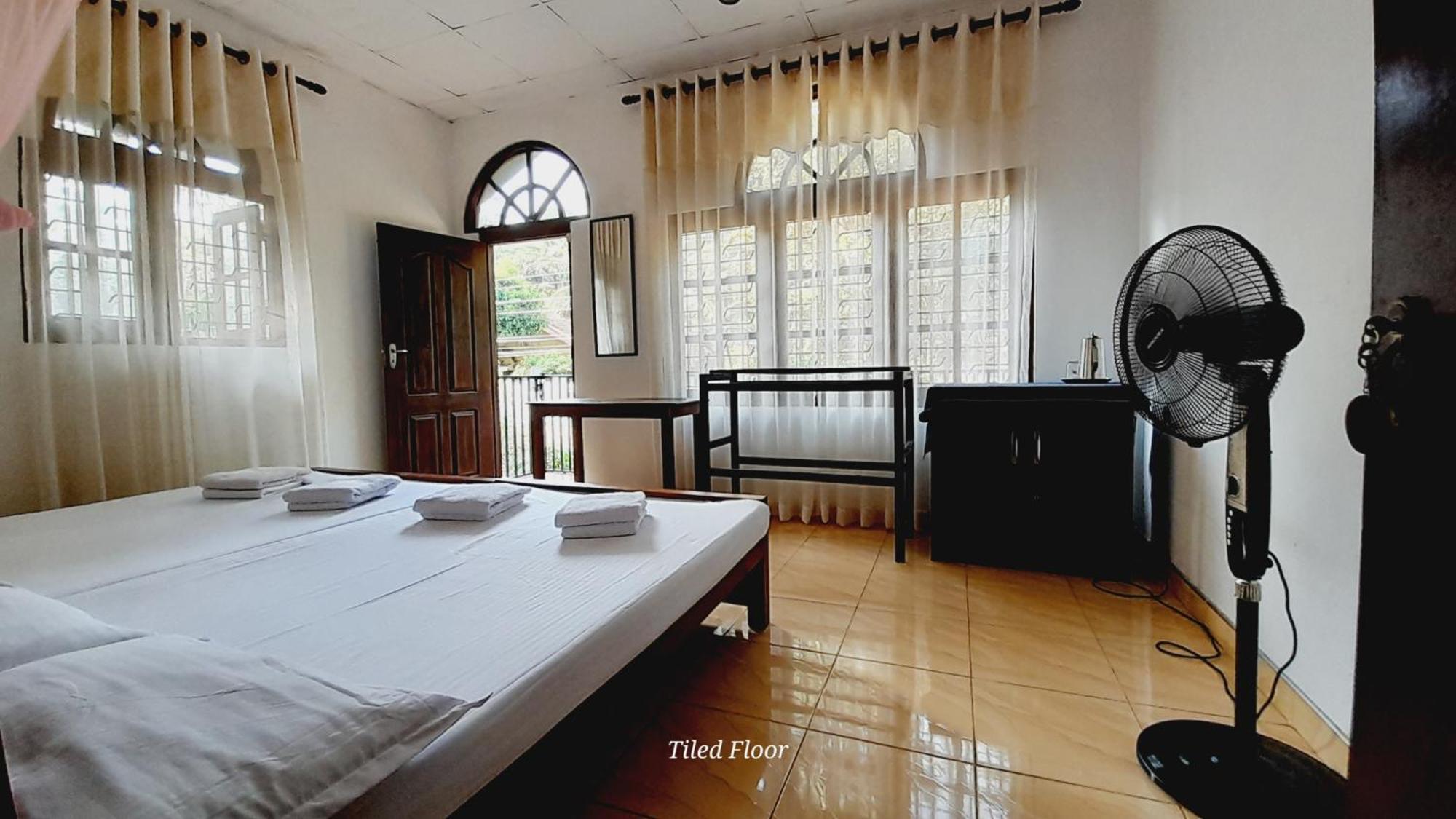 Chambre Double ou Lits Jumeaux avec Balcon
