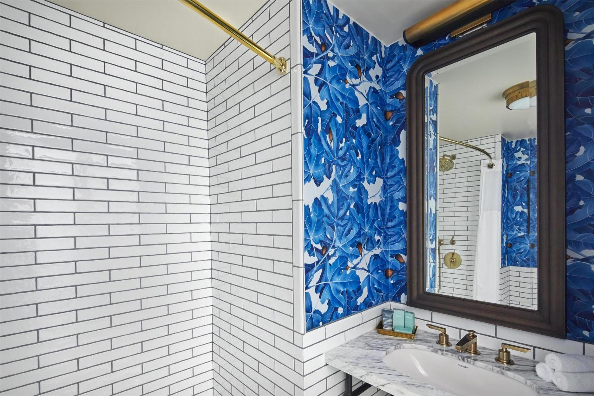 Quarto Duplo com 2 Camas de Casal