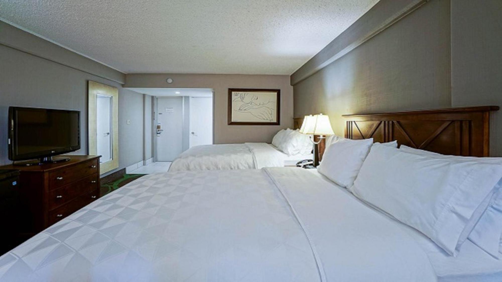 Double Suite Two Double Beds Non-Smoking,1281575845:JPEG