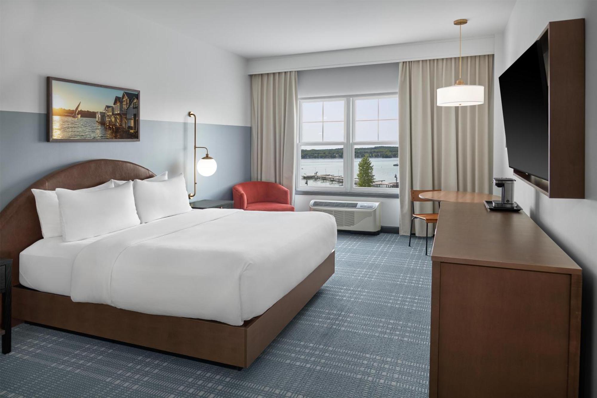 King Room - Lakeside Hearing Accessible