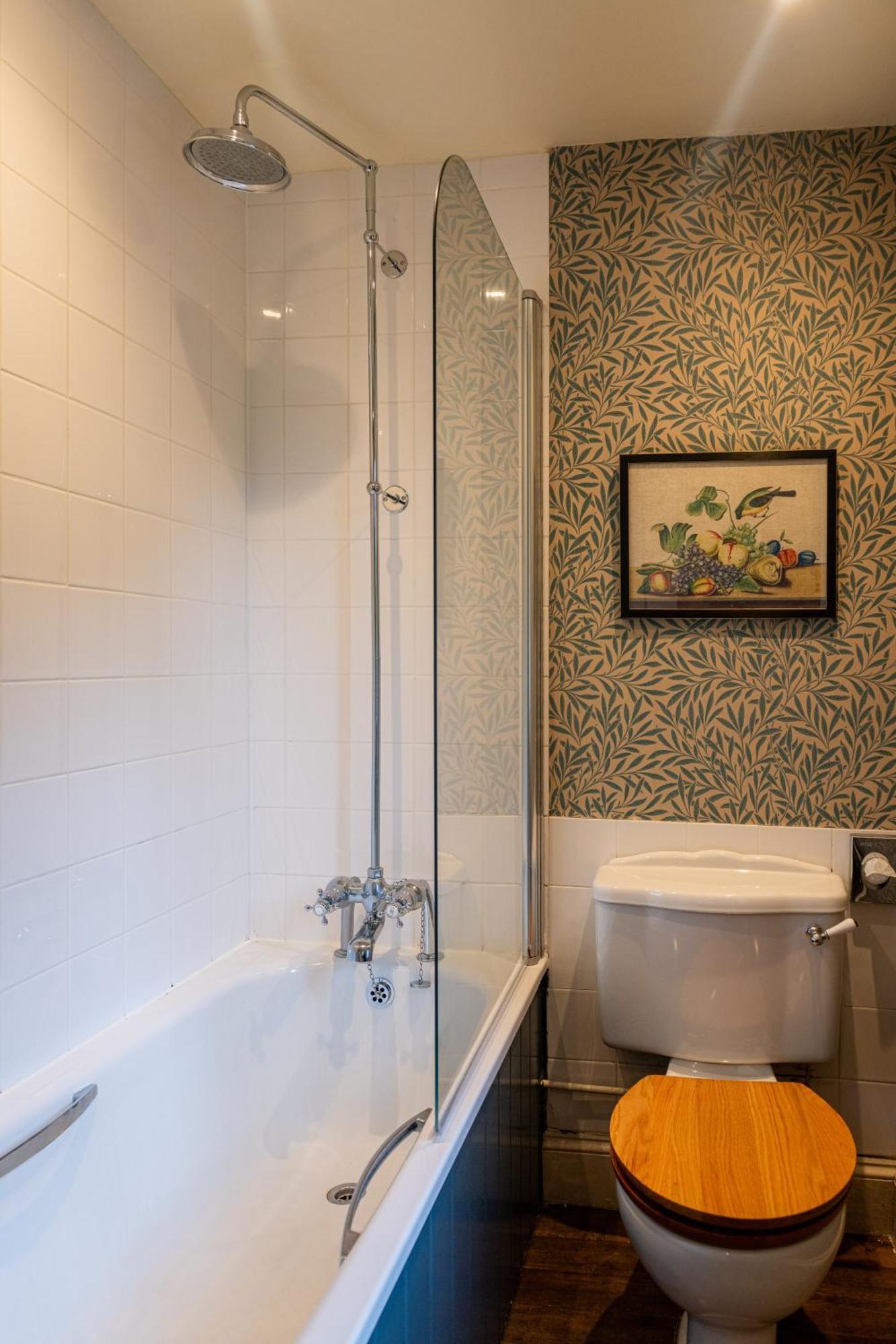 Standard Double Room with Garden View