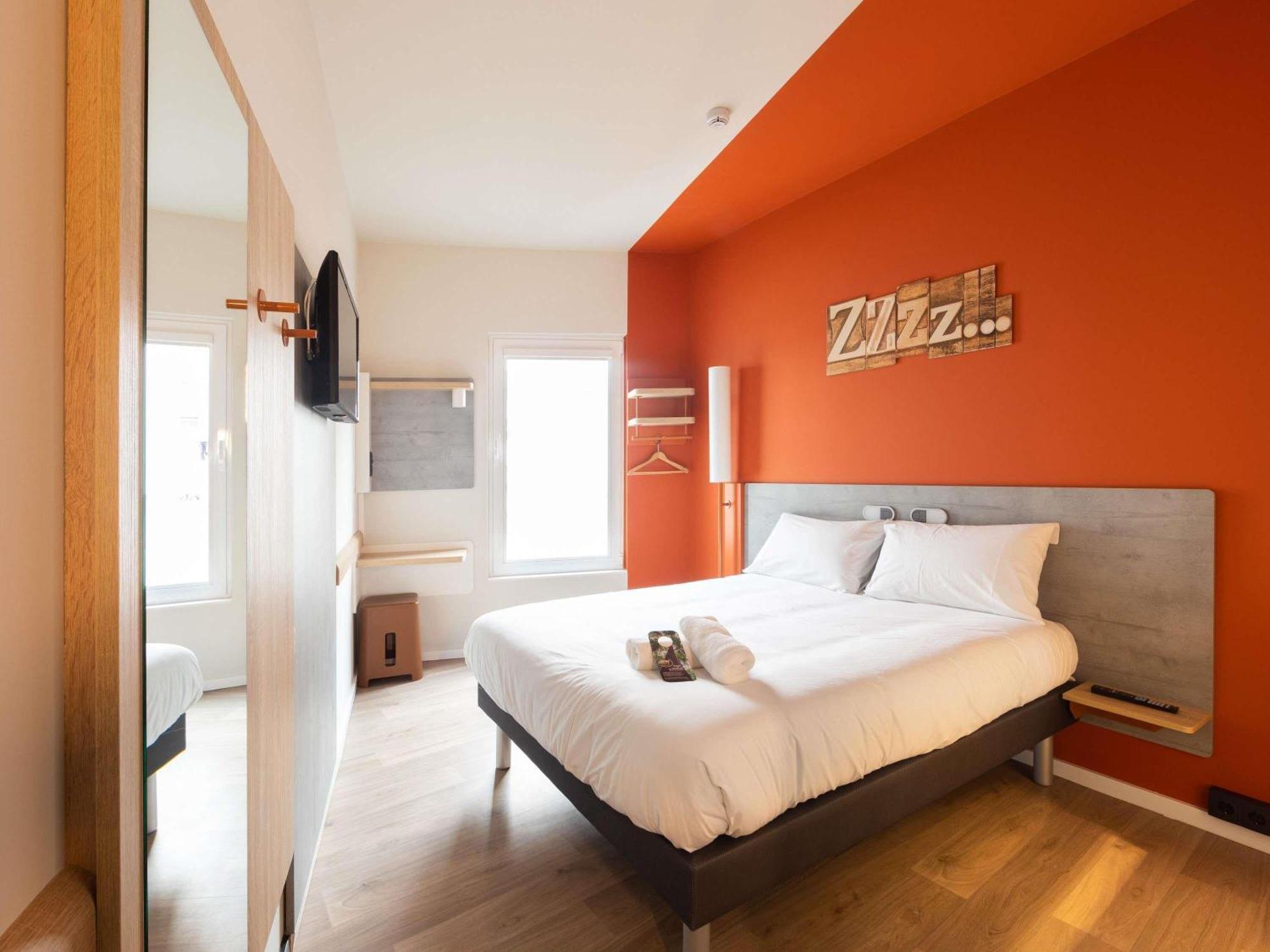Quarto Duplo Standard