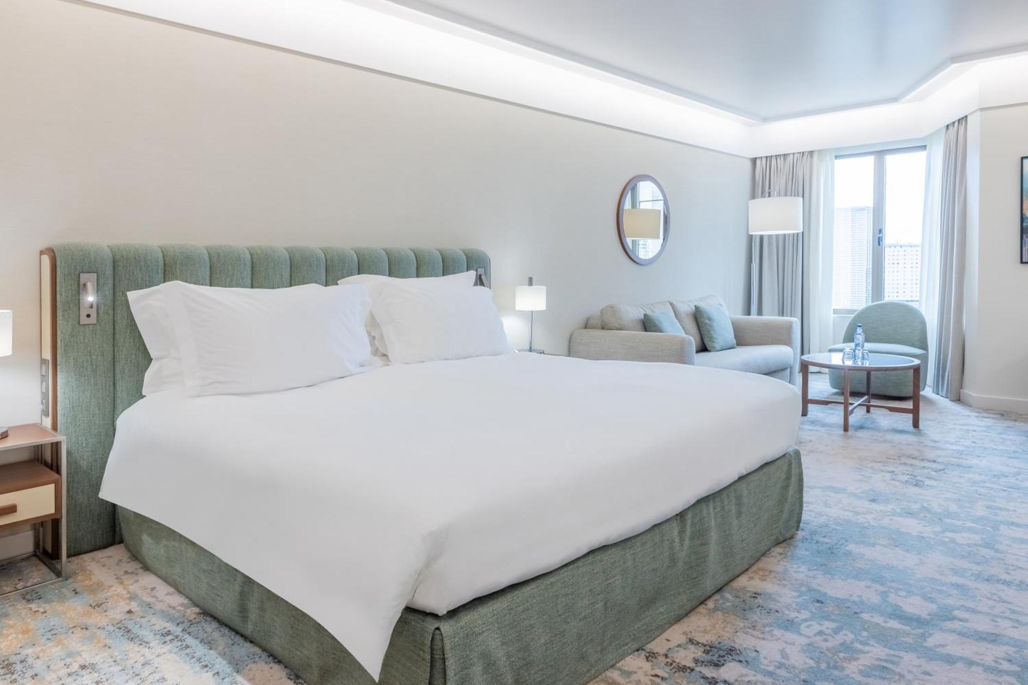 Junior King Suite