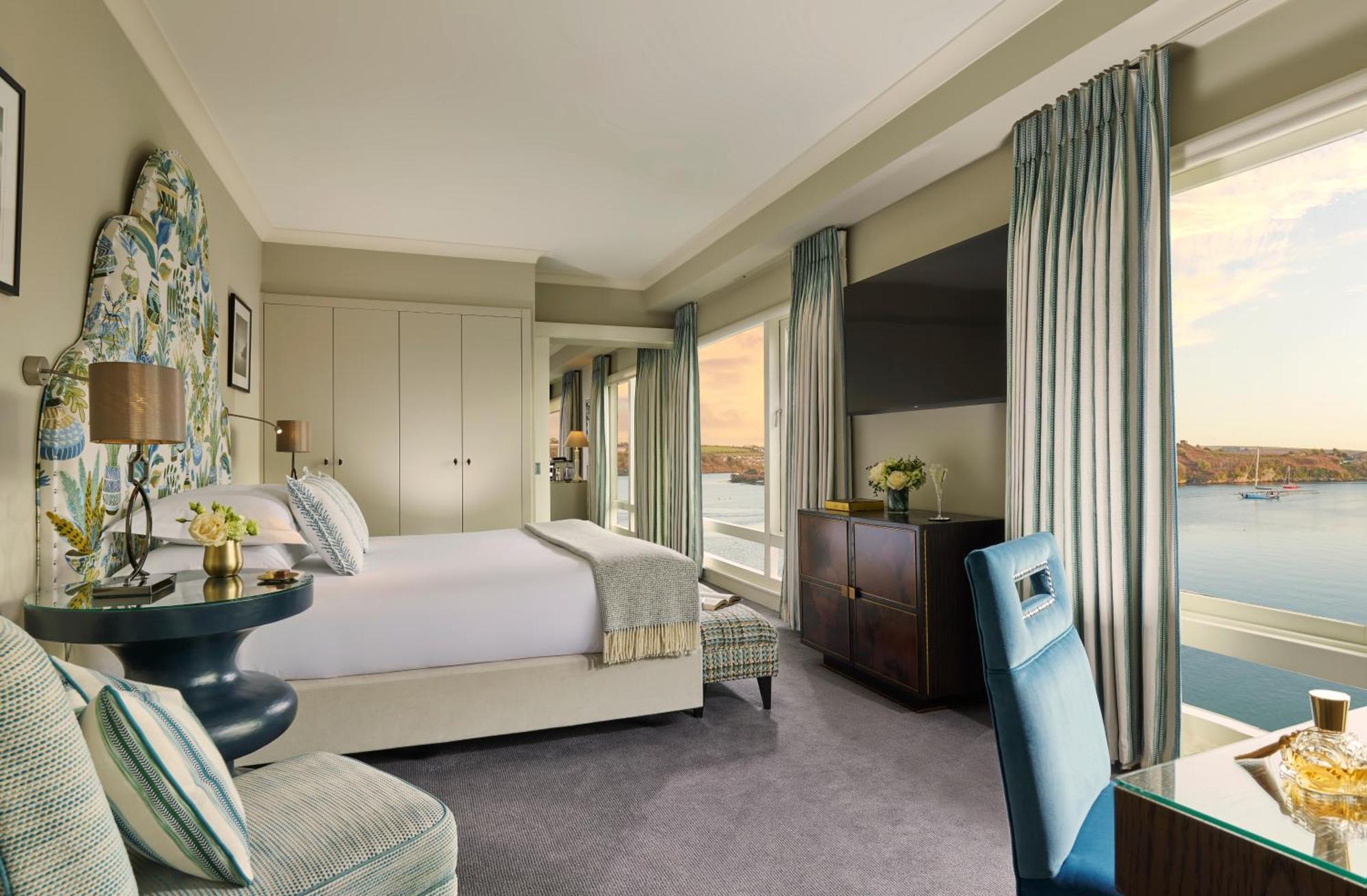 Sovereign Suite with Private Balcony,1742571434:JPEG