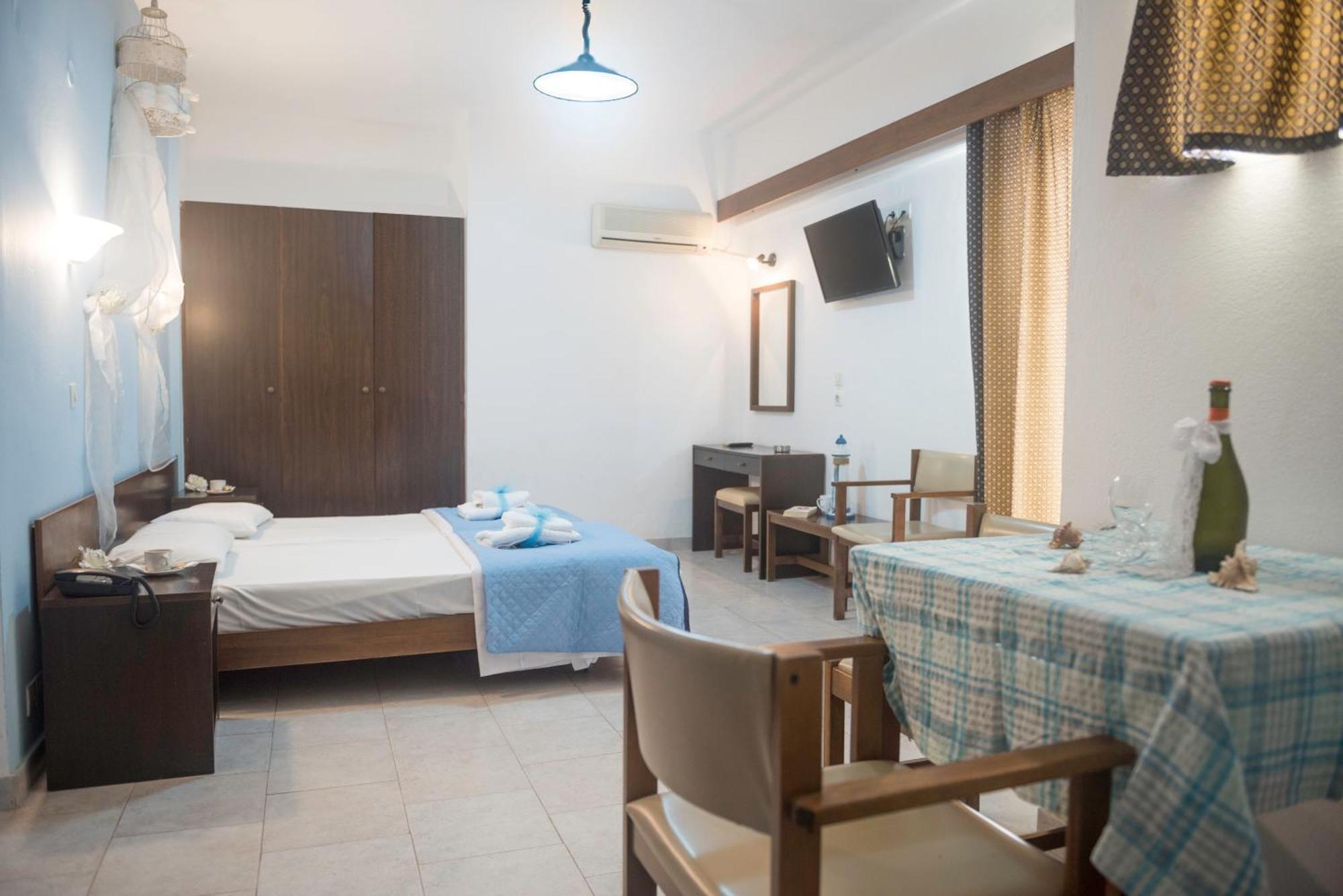 Standard Quadruple Room,1742740658:JPEG
