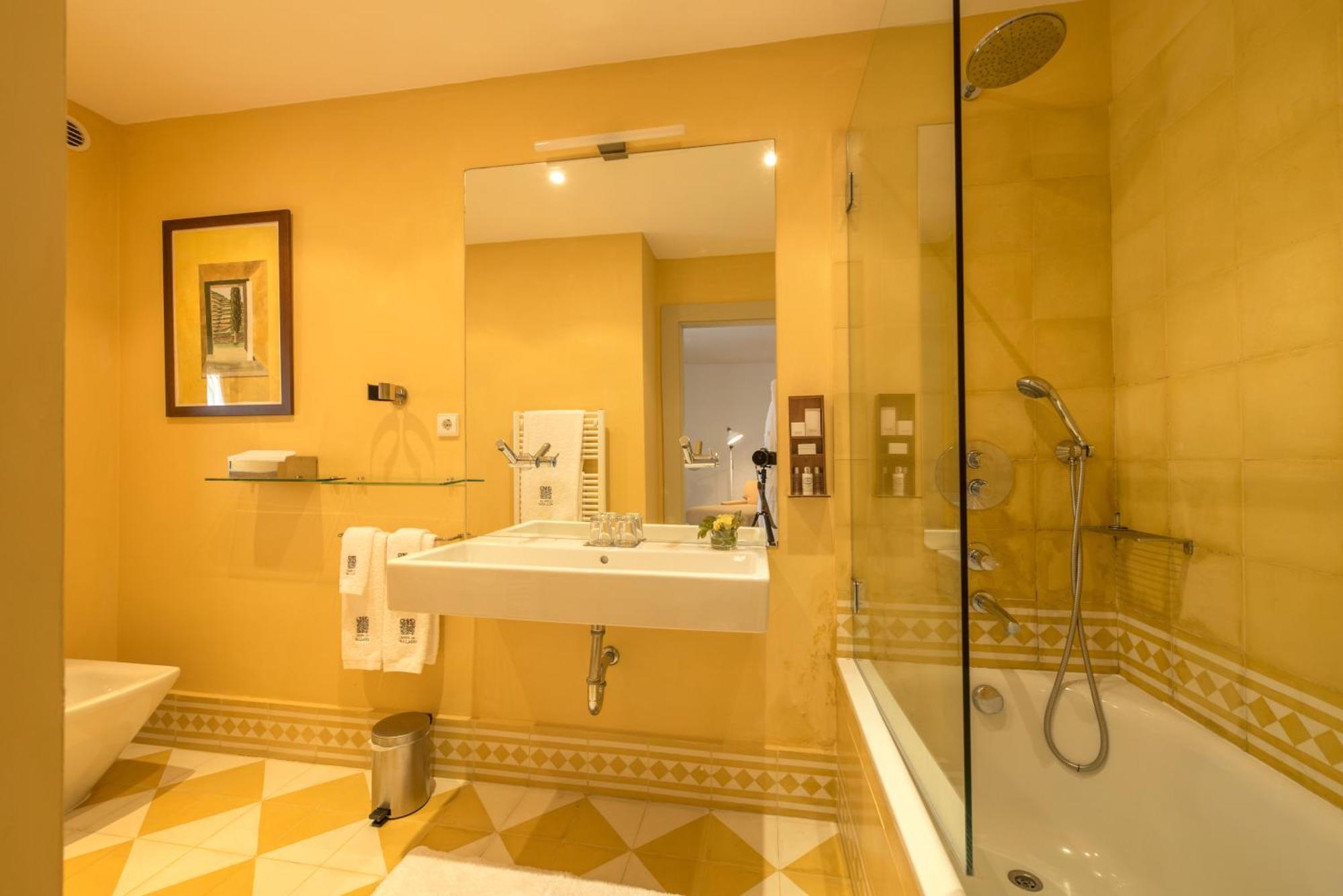 Deluxe Suite,1756529874:JPEG