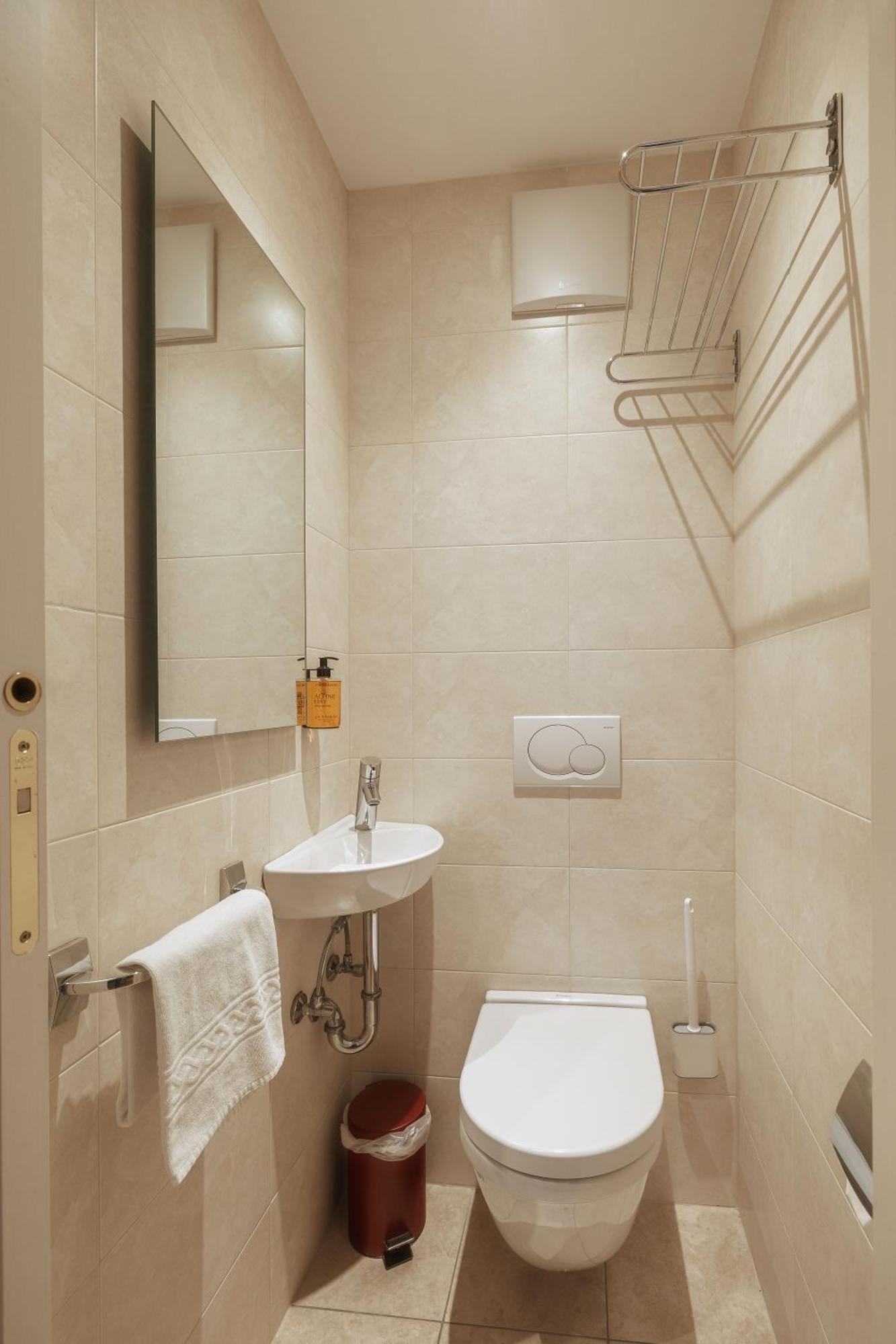 Two-Bedroom Apartment,1742784363:JPEG