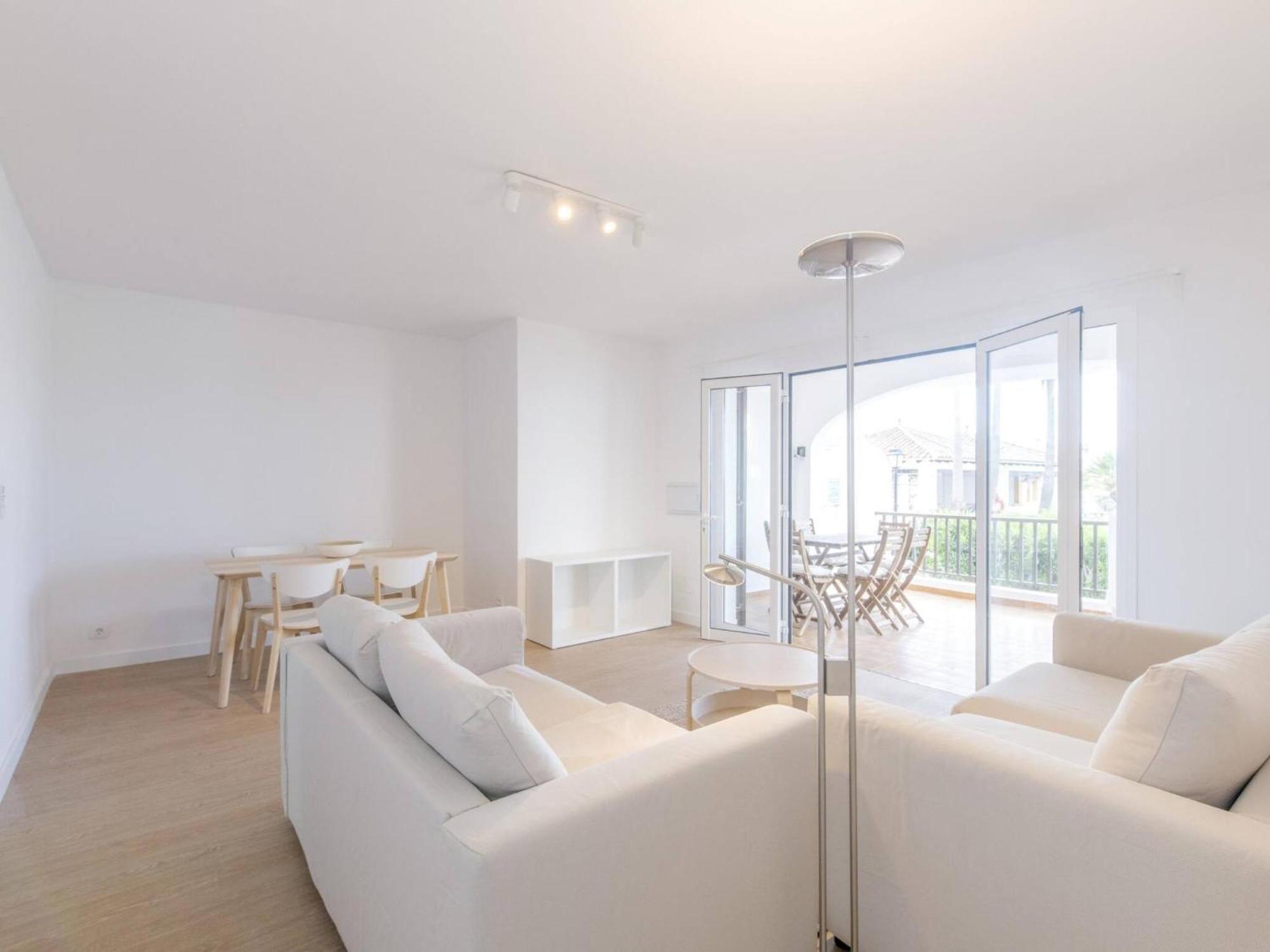 Three-Bedroom Deluxe Apartment,1742898978:JPEG