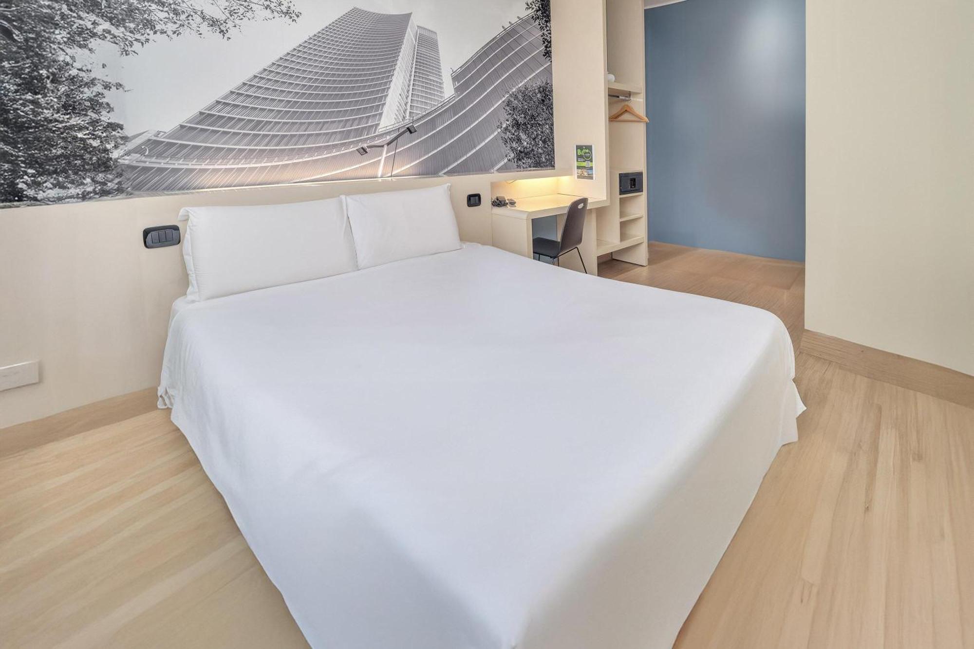 Double Room,1742901206:JPEG