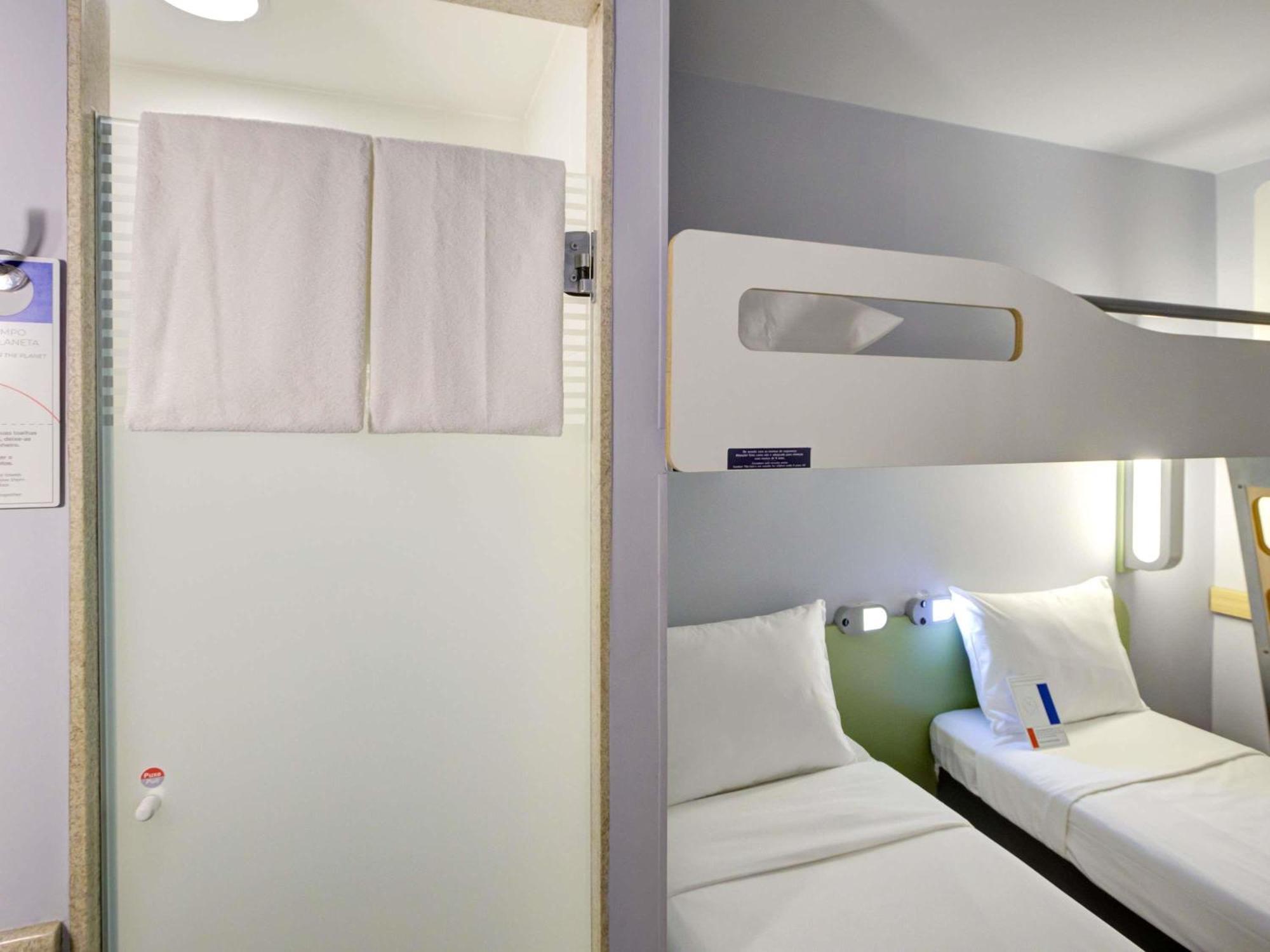Quarto Twin Standard com beliche