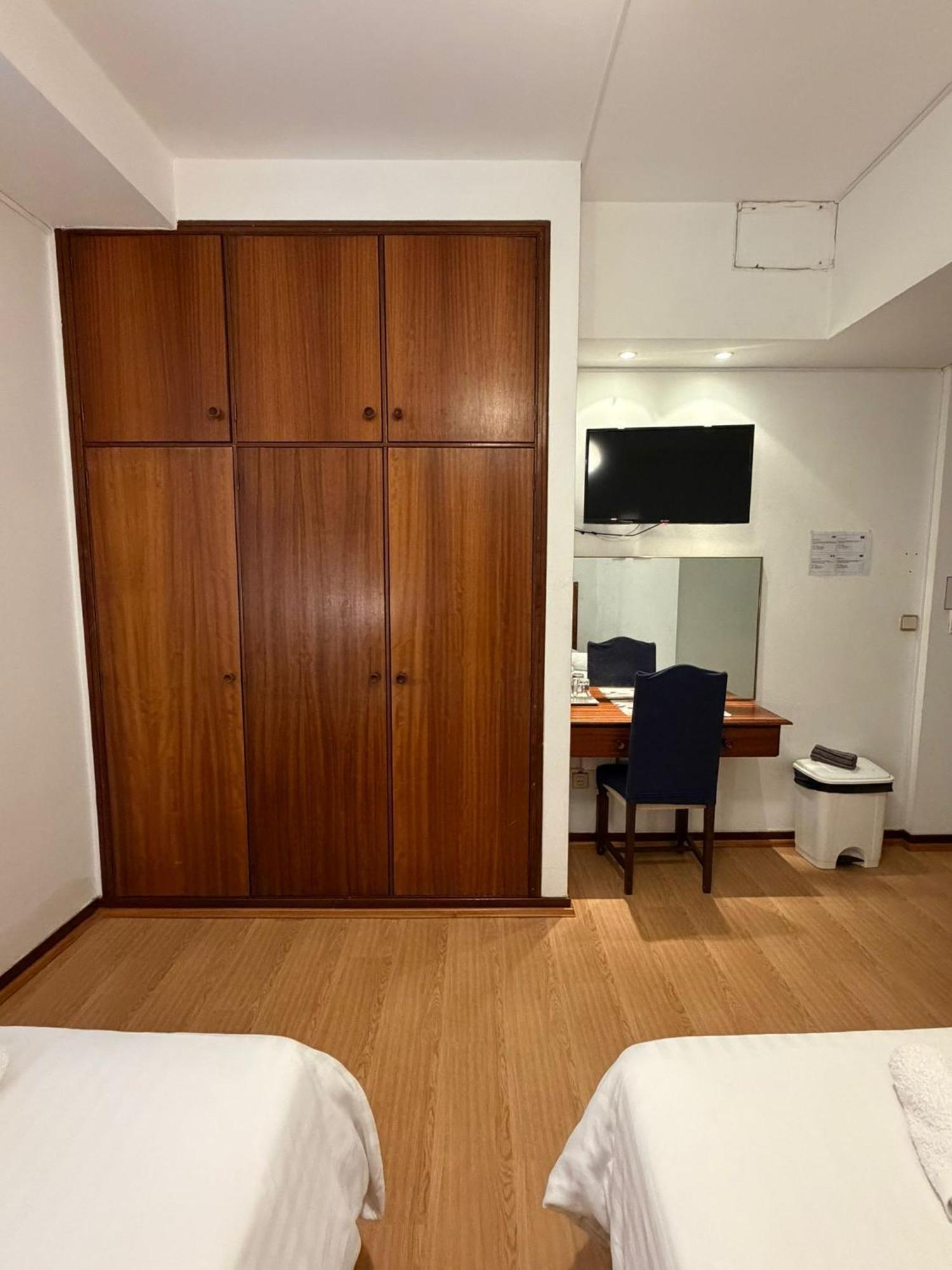 Quarto Twin Económico