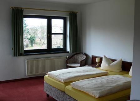 Single Room,1928290:JPEG