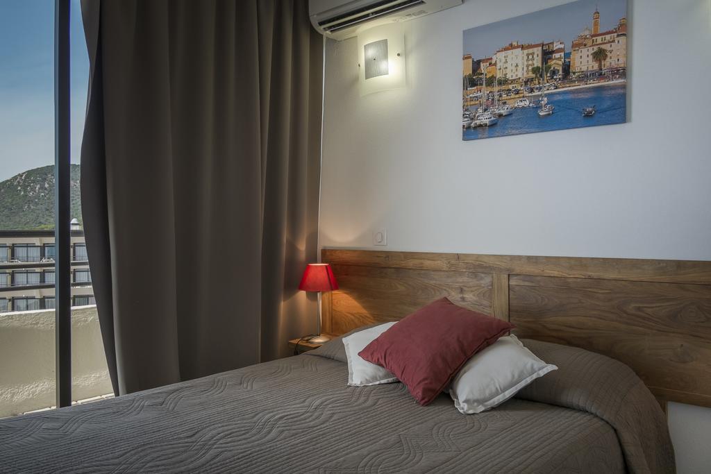 Two-Bedroom Apartment,193495981:JPEG