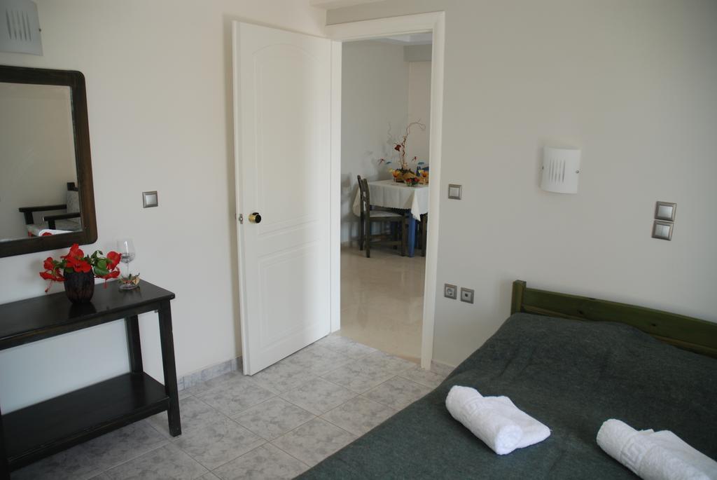 Two-Bedroom Apartment,684574377:JPEG