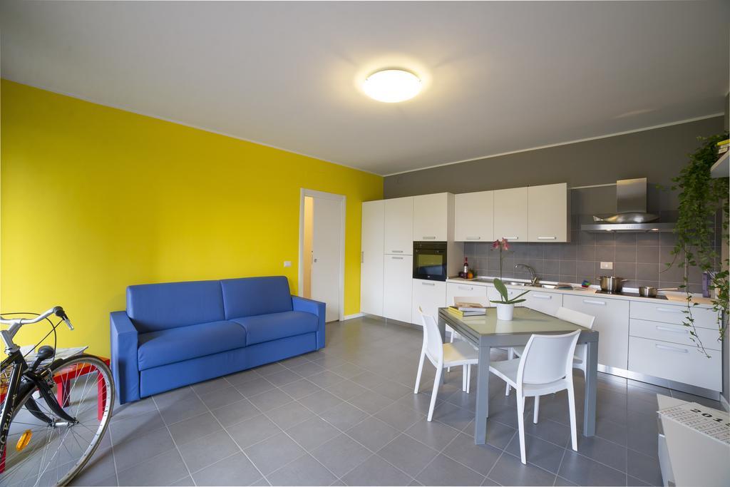 One-Bedroom Apartment with Terrace,211470818:JPEG