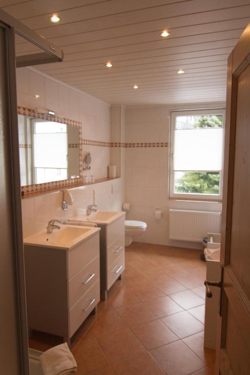 Standaard Appartement met 2 Slaapkamers en Woonkamer