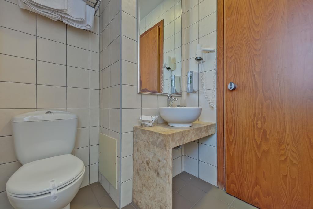 Triple Room with Sea View,692701710:JPEG