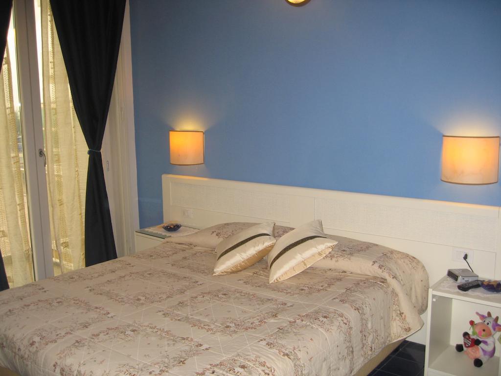 Double or Twin Room,631095393:JPEG