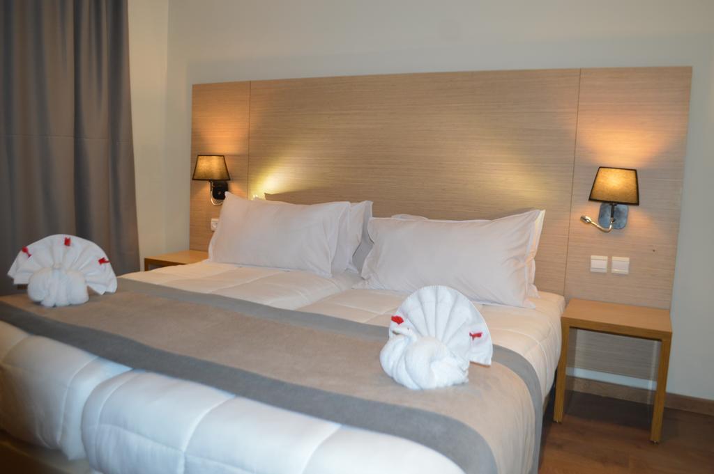 Two-Bedroom Suite with Kitchenette,422328774:JPEG
