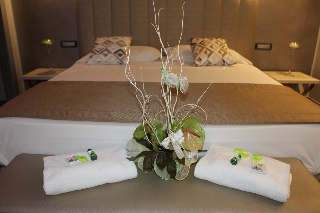 Junior Suite with Balcony,420817680:JPEG