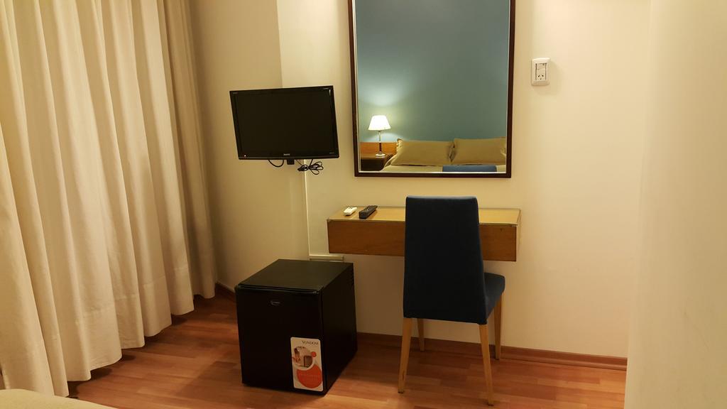 Quarto Duplo