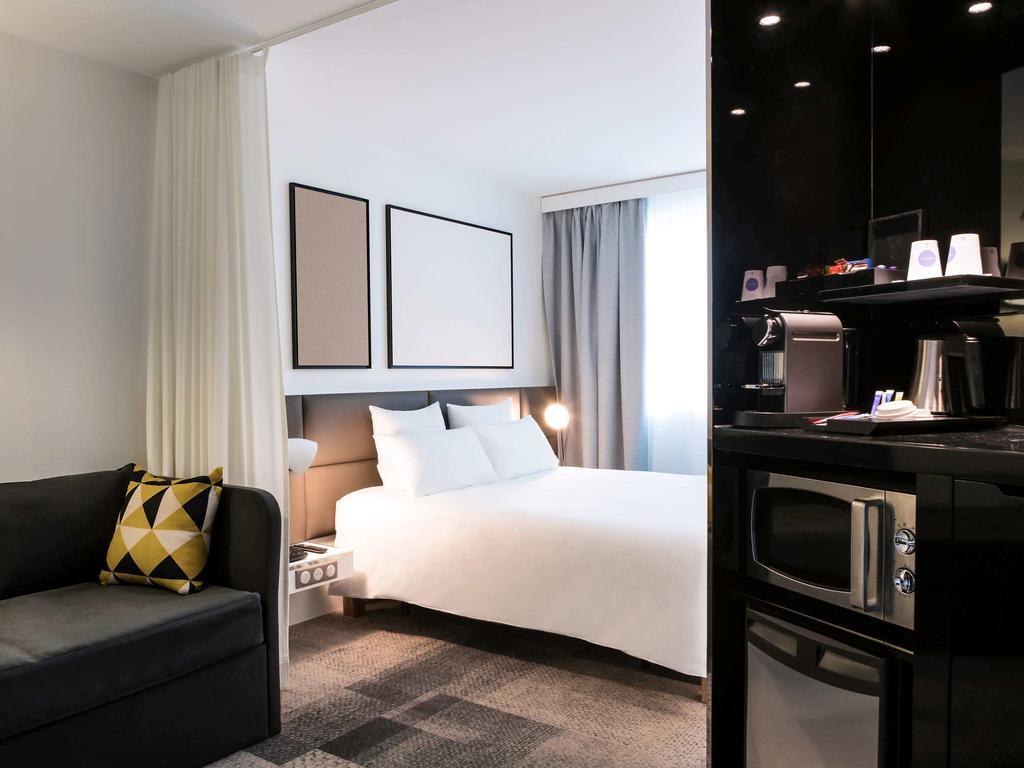 Suíte Executiva com Cama de Casal e Sofá-cama