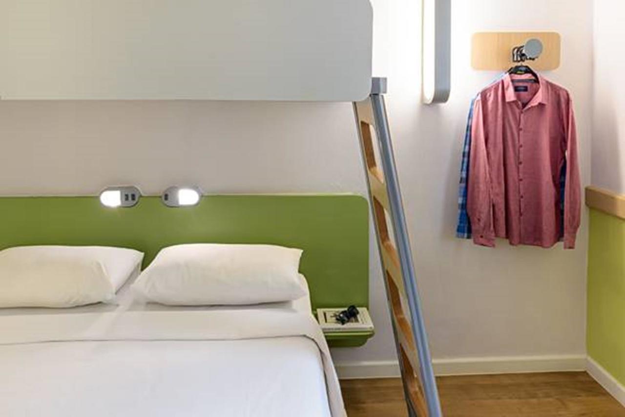 Standard Room with Double Bed + Bunkbed