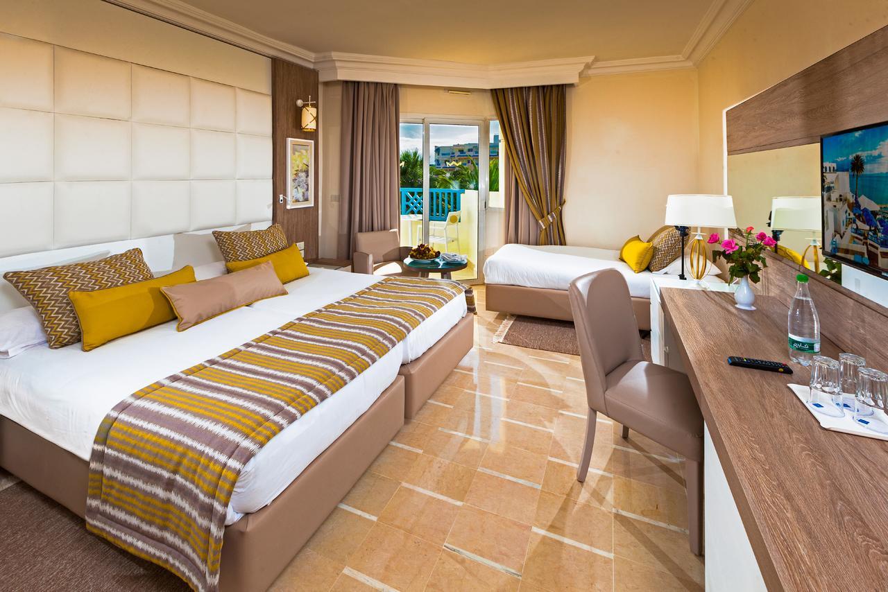 Chambre Quadruple Standard (Tout Compris Sauf Boissons avec Alcool)