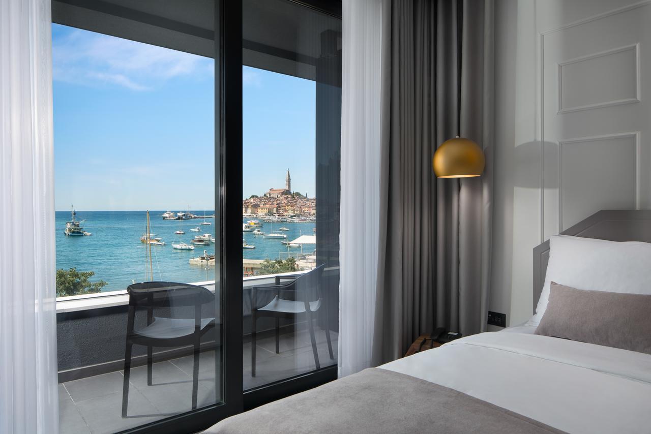 Superior Triple Room with Balcony and Sea View,596283840:JPEG