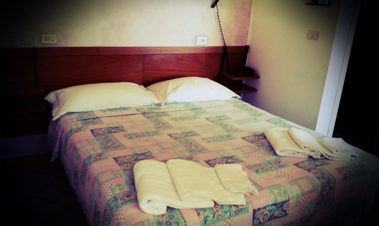 Double Room,646589658:JPEG