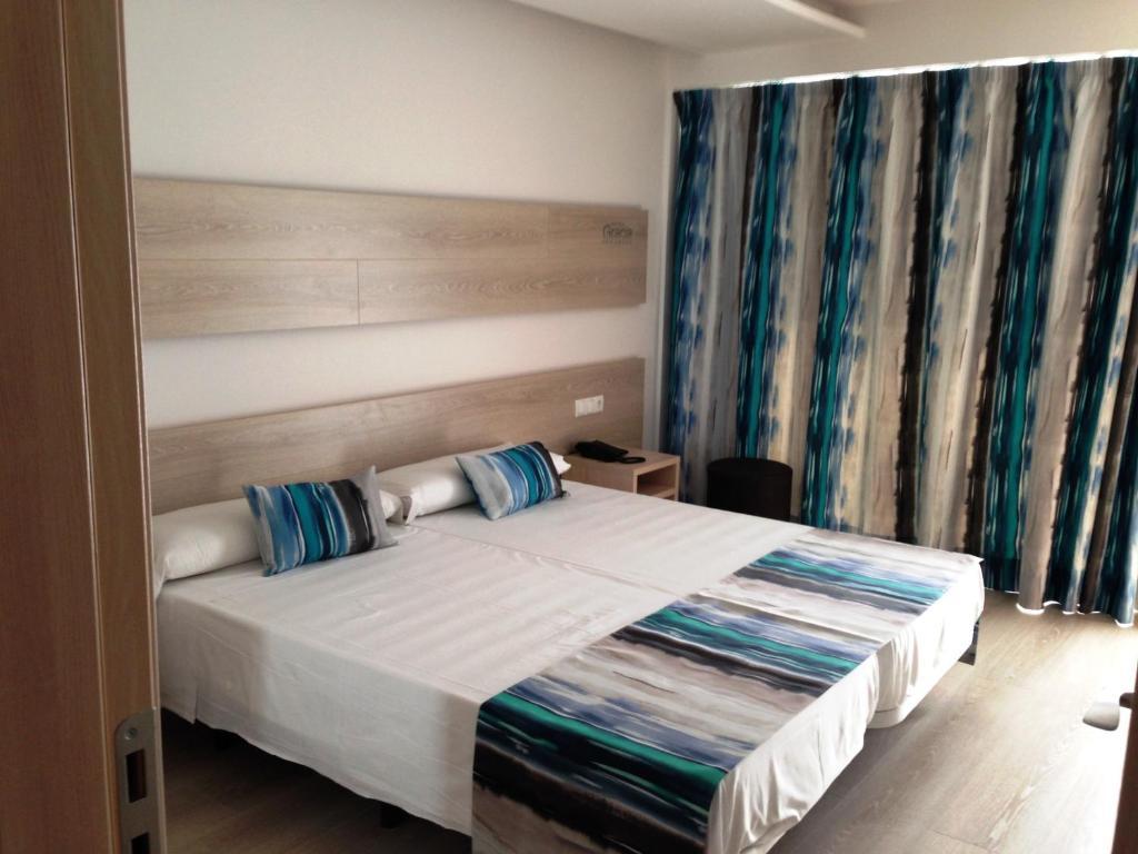 Chambre Double ou Lits Jumeaux avec Balcon
