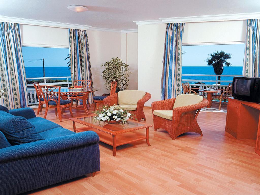 One-Bedroom Suite with Sea View,66187099:JPEG
