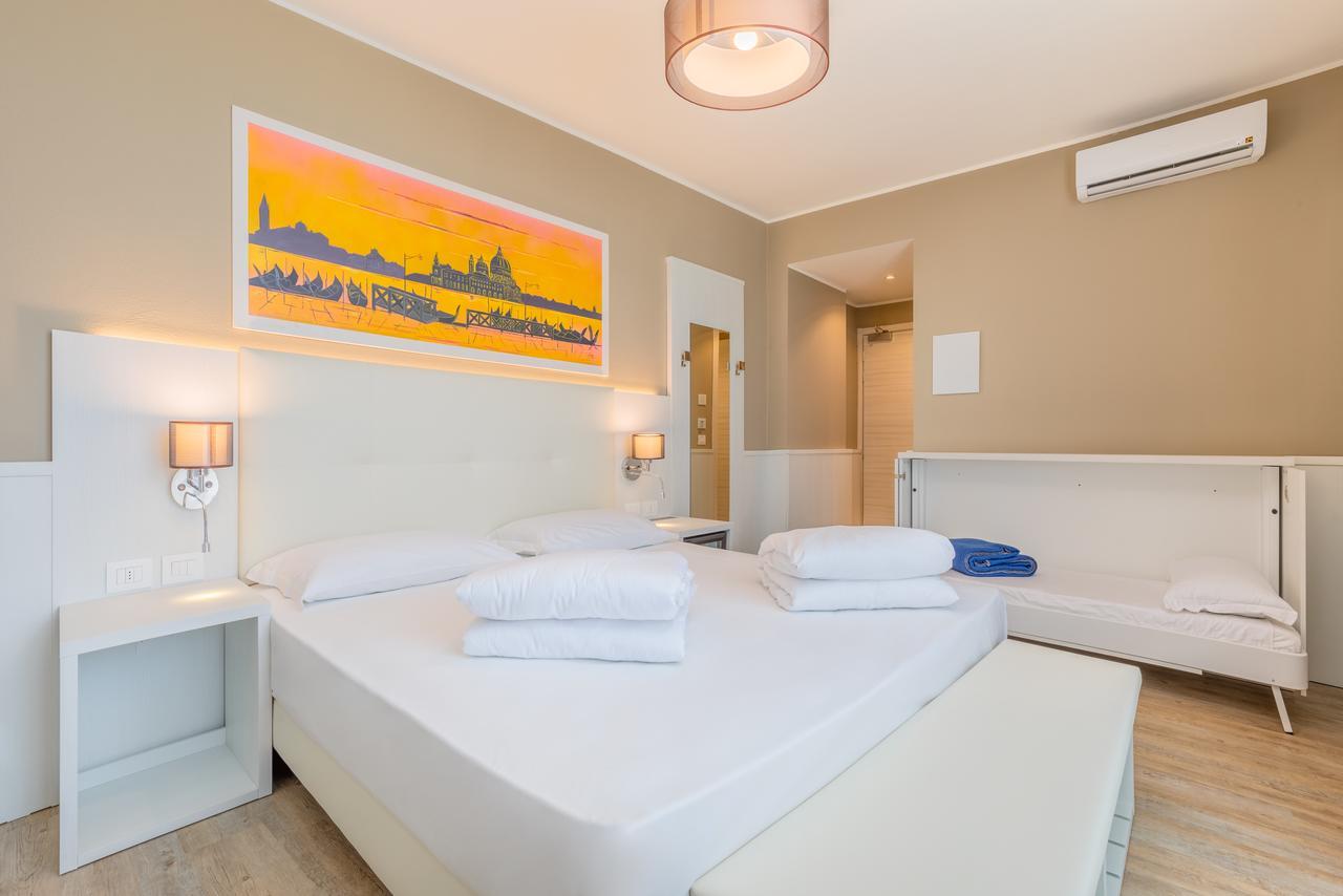 Triple Room with Balcony