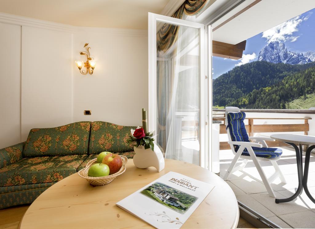 Junior Suite with Balcony,67590263:JPEG