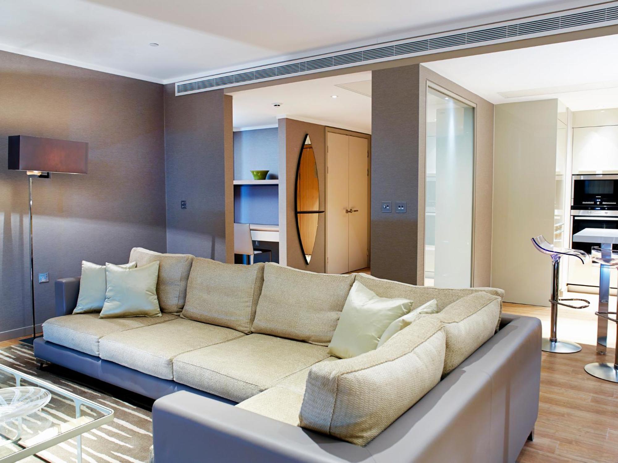 Two-Bedroom Apartment with River View,679411428:JPEG