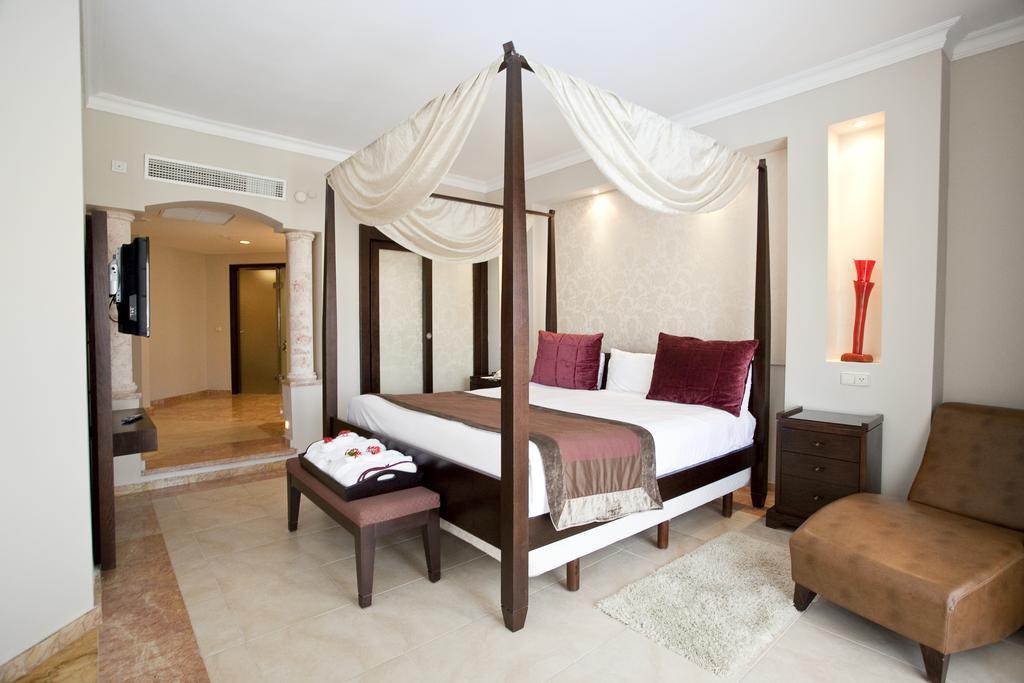Suite 1 Chambre avec Jacuzzi - Connexion Wi-Fi Gratuite