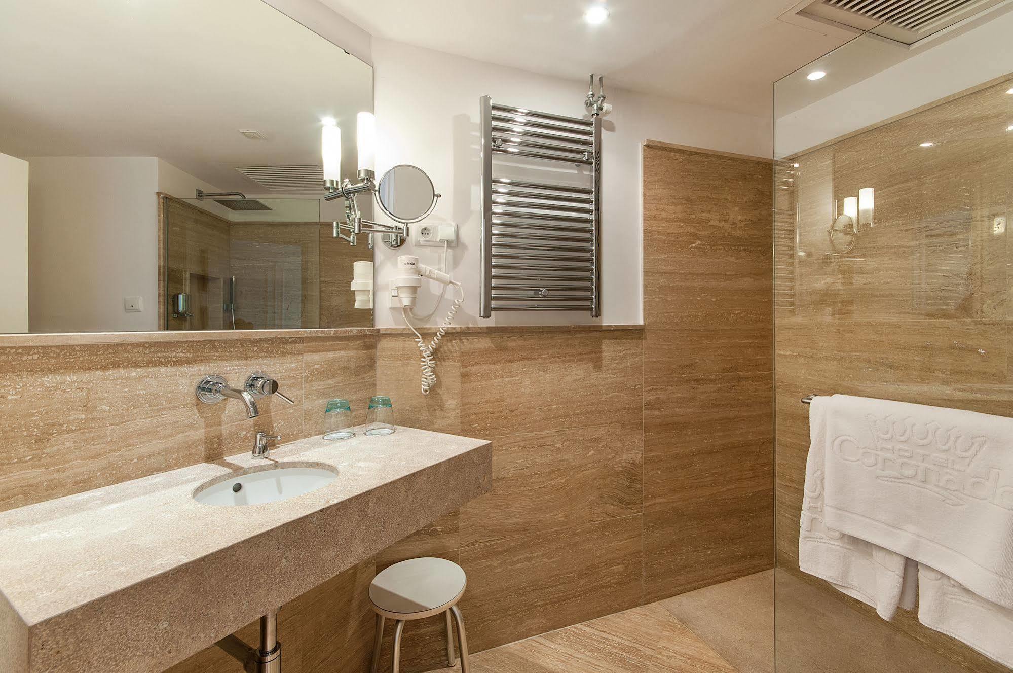 Habitación Superior con balcón y vistas al mar - Acceso al spa incluido
