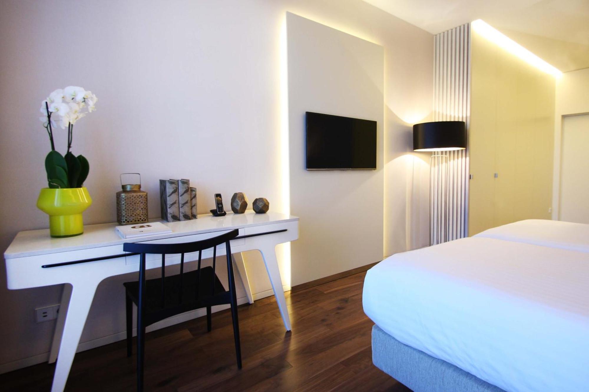 Executive Double or Twin Room,1274432020:JPEG