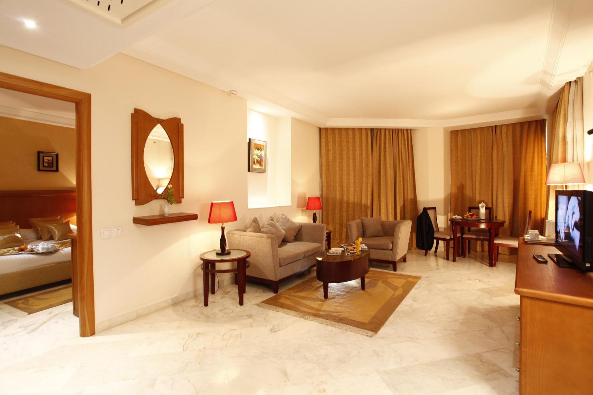 Junior Suite,999720321:JPEG