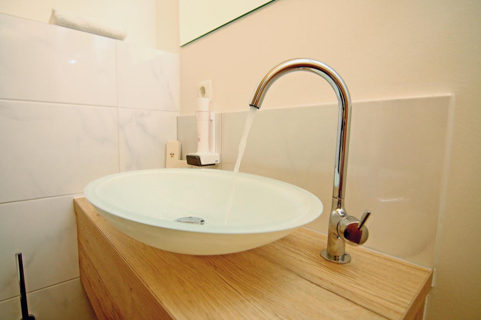 Superior Double Room with Balcony and Bathtub