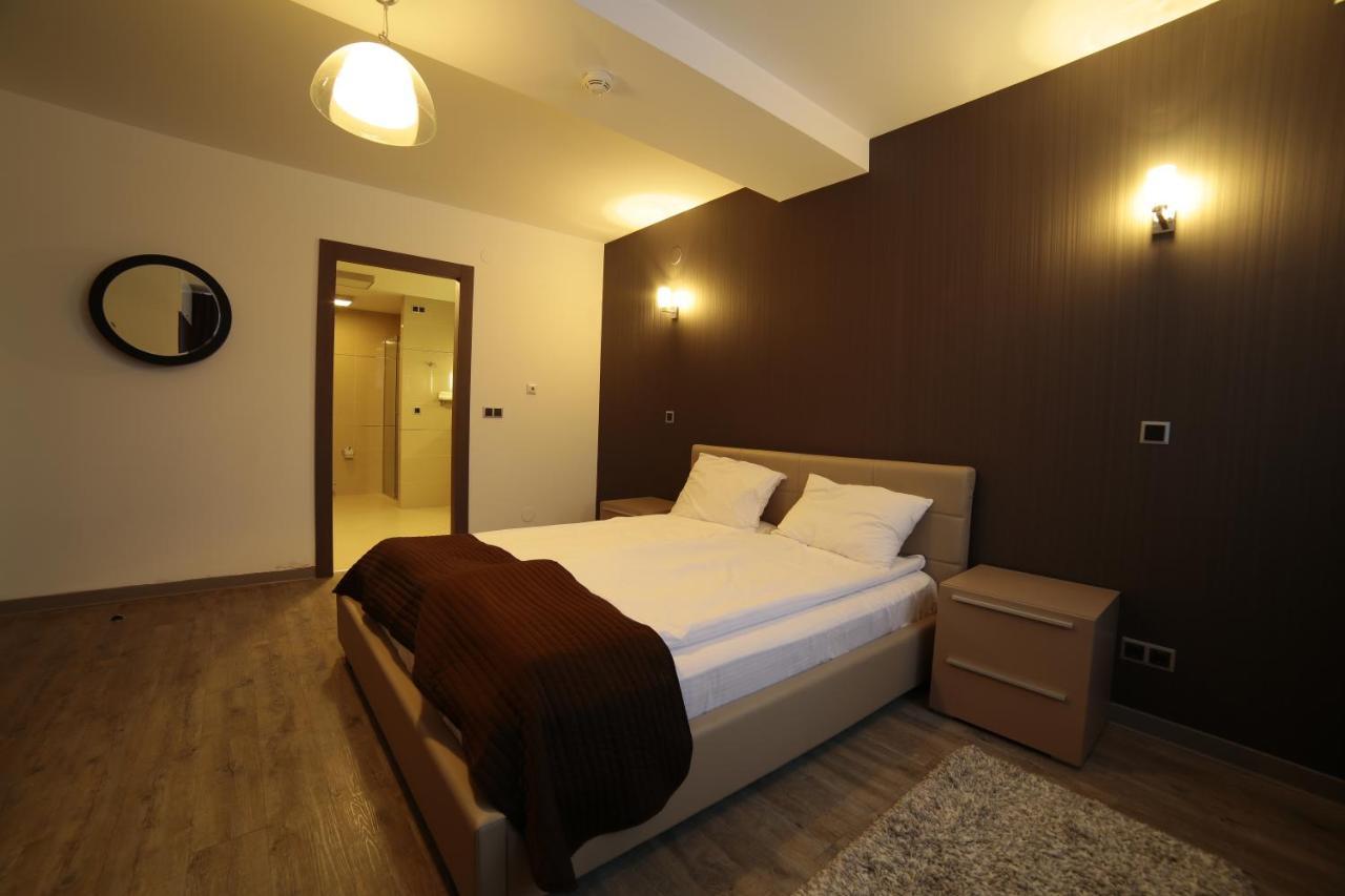 Penthouse Apartment,1078018324:JPEG