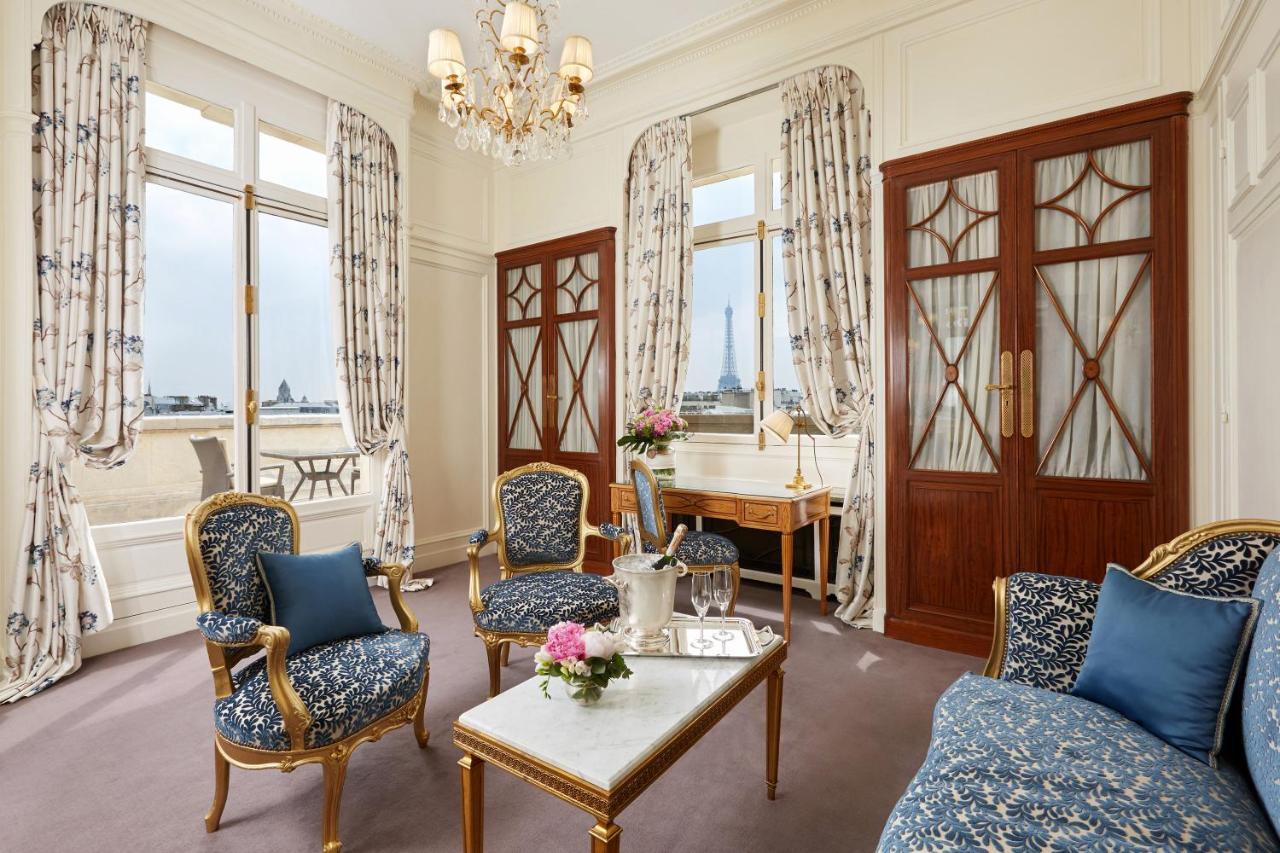 Eiffel Tower Terrace Suite