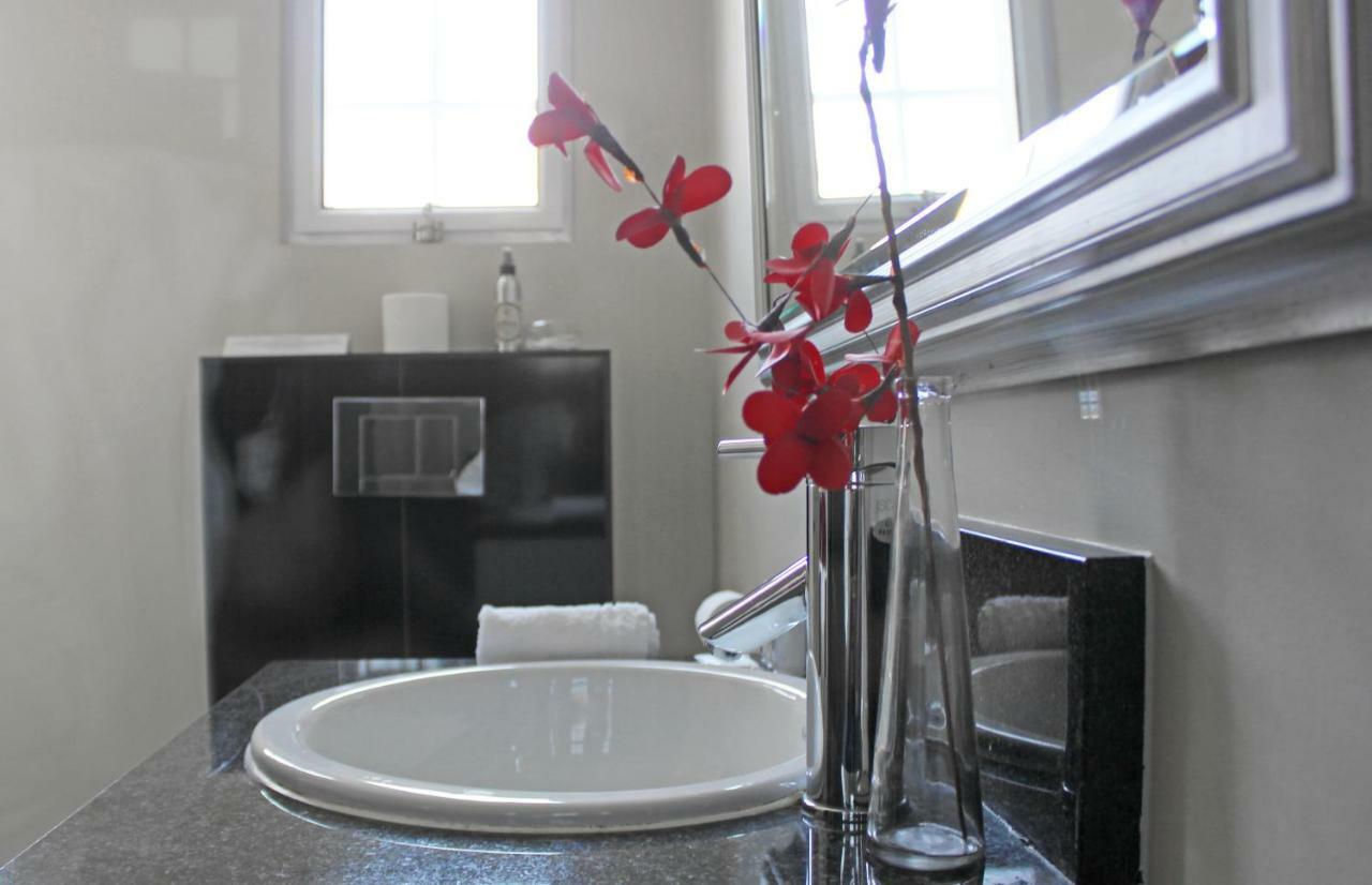Double or Twin Room with Shower