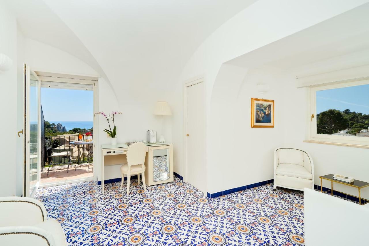 Family Room with Sea View,798943383:JPEG