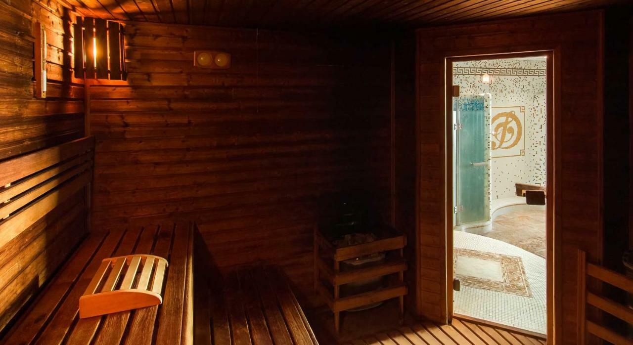 Angebot – Deluxe Doppel- oder Zweibettzimmer mit Detox-Paket