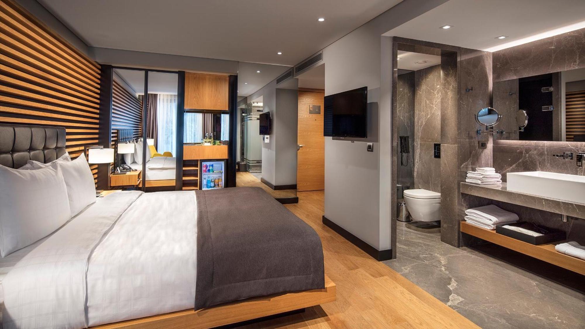 Deluxe Room,1279860847:JPEG